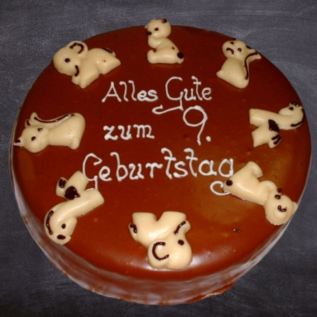 Wer sich verwöhnen lassen will, bestellt sich seine Torte zum Geburtstag einfach bei froemmel's in 1070 Wien.