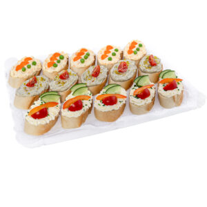 Canapé-Box mit drei vegetarischen Aufstrichen
